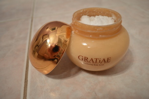 GRATiAE Exfoliating Body Scrub - kimberly-turner.com